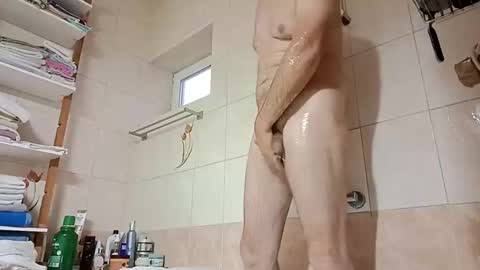 Snapshot of moos1 chatting on 09.09.25 moos1 online show from 09.09.25