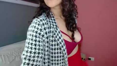 Snapshot of mora_haze chatting on 10.22.25 Mora Haze 3 online show from 10.22.25