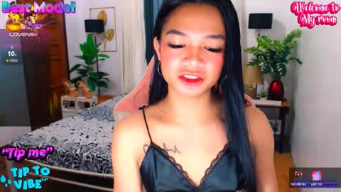 Snapshot of morena_cockts chatting on 02.11.26 rondina online show from 02.11.26