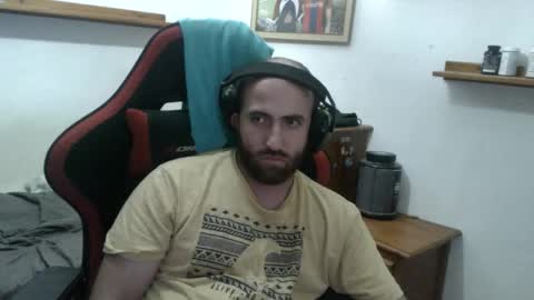 Snapshot of morenoch19 chatting on 10.06.25 alejo online show from 10.06.25