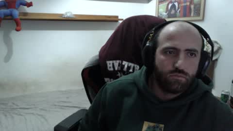 Snapshot of morenoch19 chatting on 11.16.25 alejo online show from 11.16.25