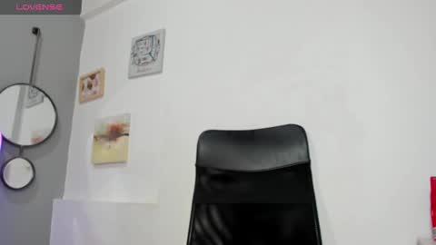 Snapshot of morgan_moretz chatting on 03.06.25 Morgan online show from 03.06.25