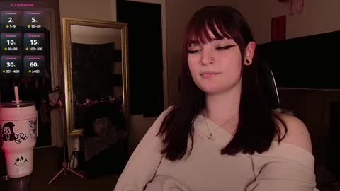 Snapshot of morguepuppy chatting on 02.06.25 Zoey T online show from 02.06.25