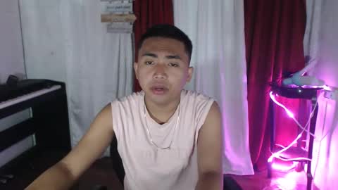 Loo online show from 10.19.25