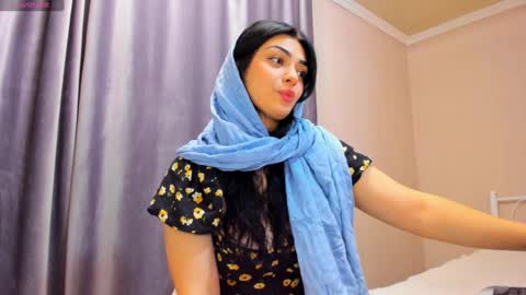 Snapshot of moroccan_diamond_ chatting on 12.04.24 Medina online show from 12.04.24