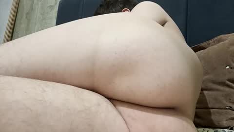 Snapshot of morozoffas20sm chatting on 10.30.25 Krasavchik online show from 10.30.25