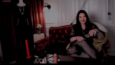 Snapshot of morticialane chatting on 01.22.25 morticia66 online show from 01.22.25