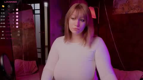 Snapshot of morvelyn chatting on 10.22.25 morvelyn online show from 10.22.25