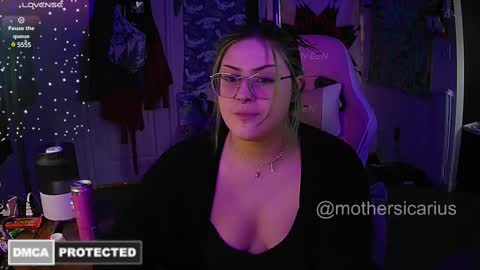 Snapshot of mothersicarius chatting on 02.28.25 sicarius online show from 02.28.25