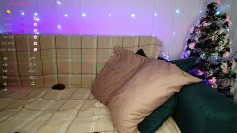 Snapshot of moto_ponchik chatting on 12.26.24 Kris online show from 12.26.24