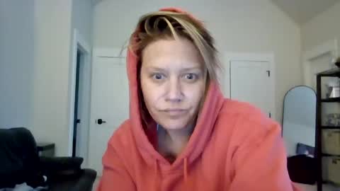 MotoKittyXO online show from 05.07.26