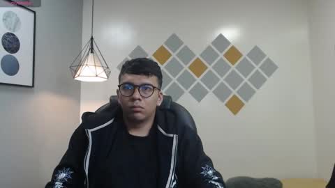 Snapshot of mou_fly chatting on 09.26.25 Mou Fly online show from 09.26.25