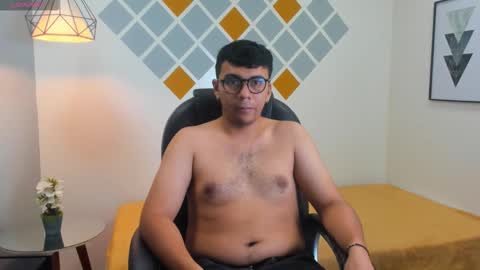 Snapshot of mou_fly chatting on 10.09.25 Mou Fly online show from 10.09.25