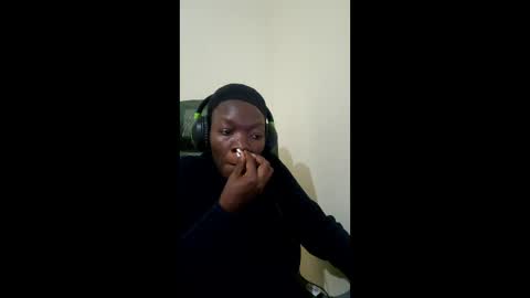 Mouthymiss online show from 12.19.25