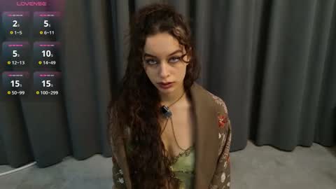 Luna online show from 12.21.25