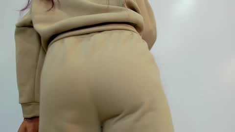 moxa hot online show from 12.31.24