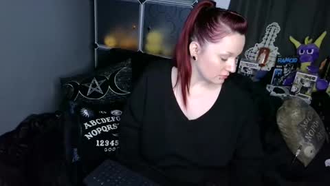 Moxxxie Morbid online show from 01.02.25