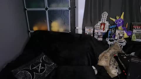 Moxxxie Morbid online show from 02.05.25