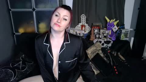 Moxxxie Morbid online show from 03.07.25