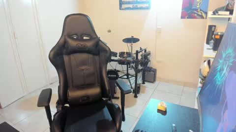 Snapshot of mr_andresr chatting on 02.13.25 Andy online show from 02.13.25