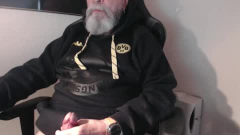 Snapshot of mr_boombastic2021 chatting on 11.25.25 mr_boombastic2021 online show from 11.25.25