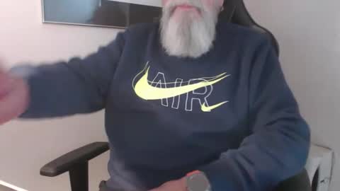 Snapshot of mr_boombastic2021 chatting on 02.14.26 mr_boombastic2021 online show from 02.14.26