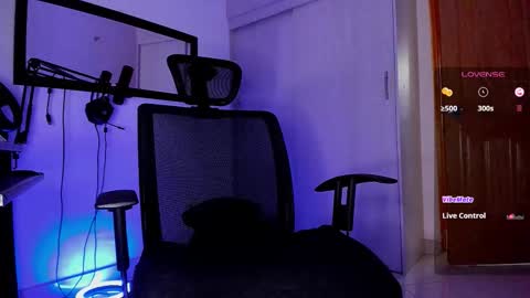 Snapshot of mr_chr1s chatting on 02.07.26 chris online show from 02.07.26