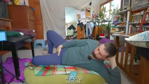 Snapshot of mr_foxxy chatting on 02.10.25 ninko online show from 02.10.25