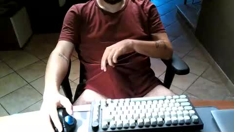 Snapshot of mr_kaa chatting on 09.18.25 mr_kaa online show from 09.18.25