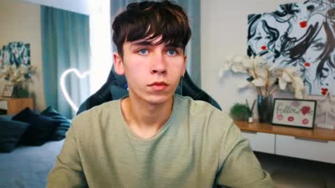 Snapshot of mr_lucky_guy chatting on 02.20.25 Kris online show from 02.20.25