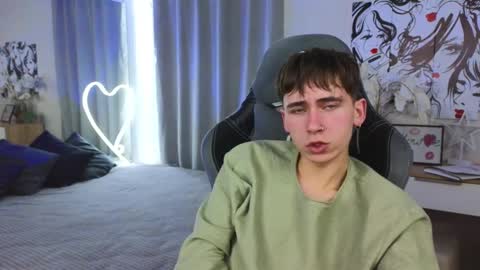 Snapshot of mr_lucky_guy chatting on 02.23.25 Kris online show from 02.23.25