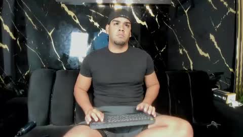 Snapshot of mr_maximo chatting on 06.11.26 mr_maximo online show from 06.11.26