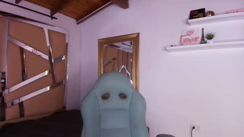 MIKEE online show from 09.17.25