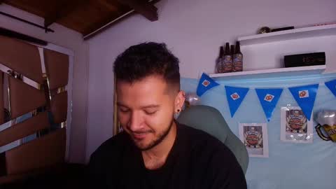 MIKEE online show from 10.02.25