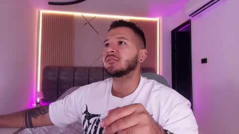 MIKEE online show from 04.16.26