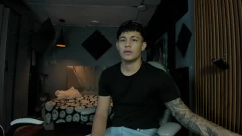 Snapshot of mr_mois chatting on 07.08.26 mr_mois online show from 07.08.26