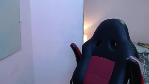 Snapshot of mr_stiven_ chatting on 01.08.25 mr_stiven_ online show from 01.08.25