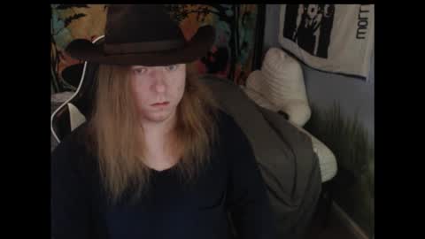 mr_strawberry online show from 10.13.25