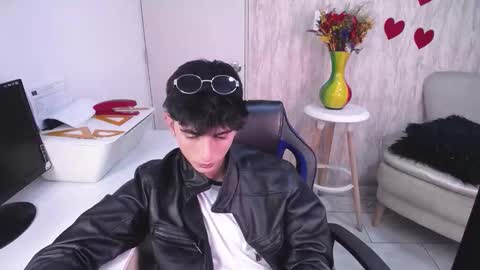 Snapshot of mr_williseo chatting on 02.28.26 williseo online show from 02.28.26