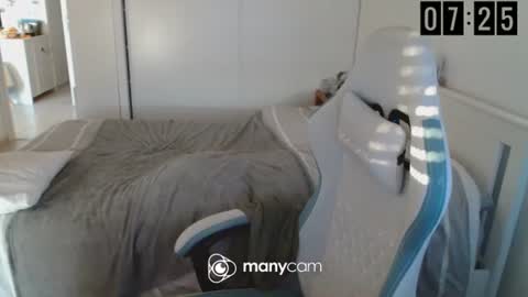mrdr000 online show from 04.21.26
