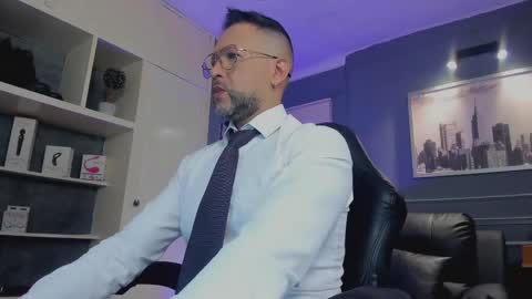 Snapshot of mrfrank_tattoo chatting on 10.06.25 MrFrank. online show from 10.06.25