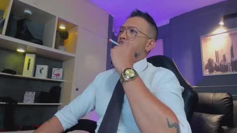 MrFrank. online show from 11.25.25