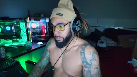 Snapshot of mrjacksonsplayroom chatting on 02.14.26 X TeamTJackson tnacamgirls online show from 02.14.26