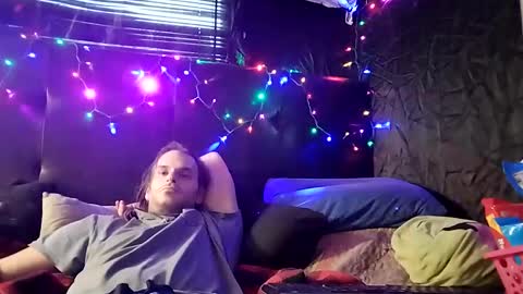 Snapshot of mrkinksized chatting on 12.22.24 MrKinkSized online show from 12.22.24