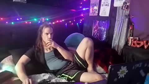 Snapshot of mrkinksized chatting on 02.02.25 MrKinkSized online show from 02.02.25