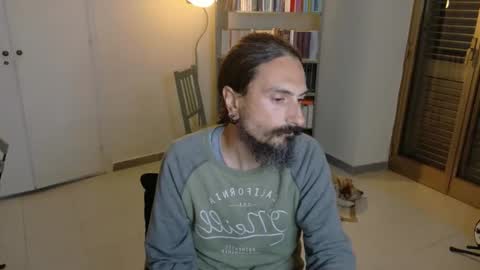 Snapshot of mrkurt86 chatting on 10.12.25 mrkurt86 online show from 10.12.25