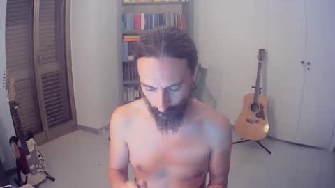 Snapshot of mrkurt86 chatting on 10.25.25 mrkurt86 online show from 10.25.25