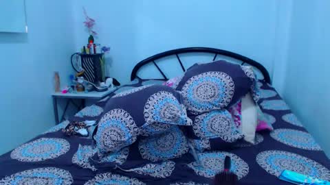 Snapshot of mrladybunnycock chatting on 07.17.26 mrladybunnycock online show from 07.17.26