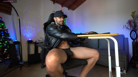 Luis    Instagram   online show from 12.20.24