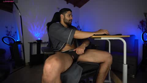 Luis    Instagram   online show from 01.07.25